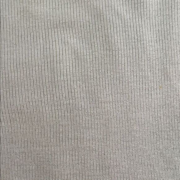 Alice + Olivia Elegant Cream Women's 100% Wool Pullover Super Soft in Size M - Picture 3 of 8